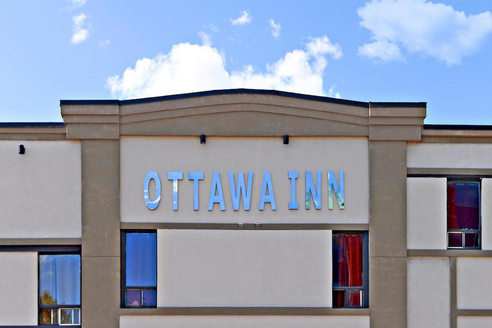 Ottawa Inn Hotel Buitenkant foto